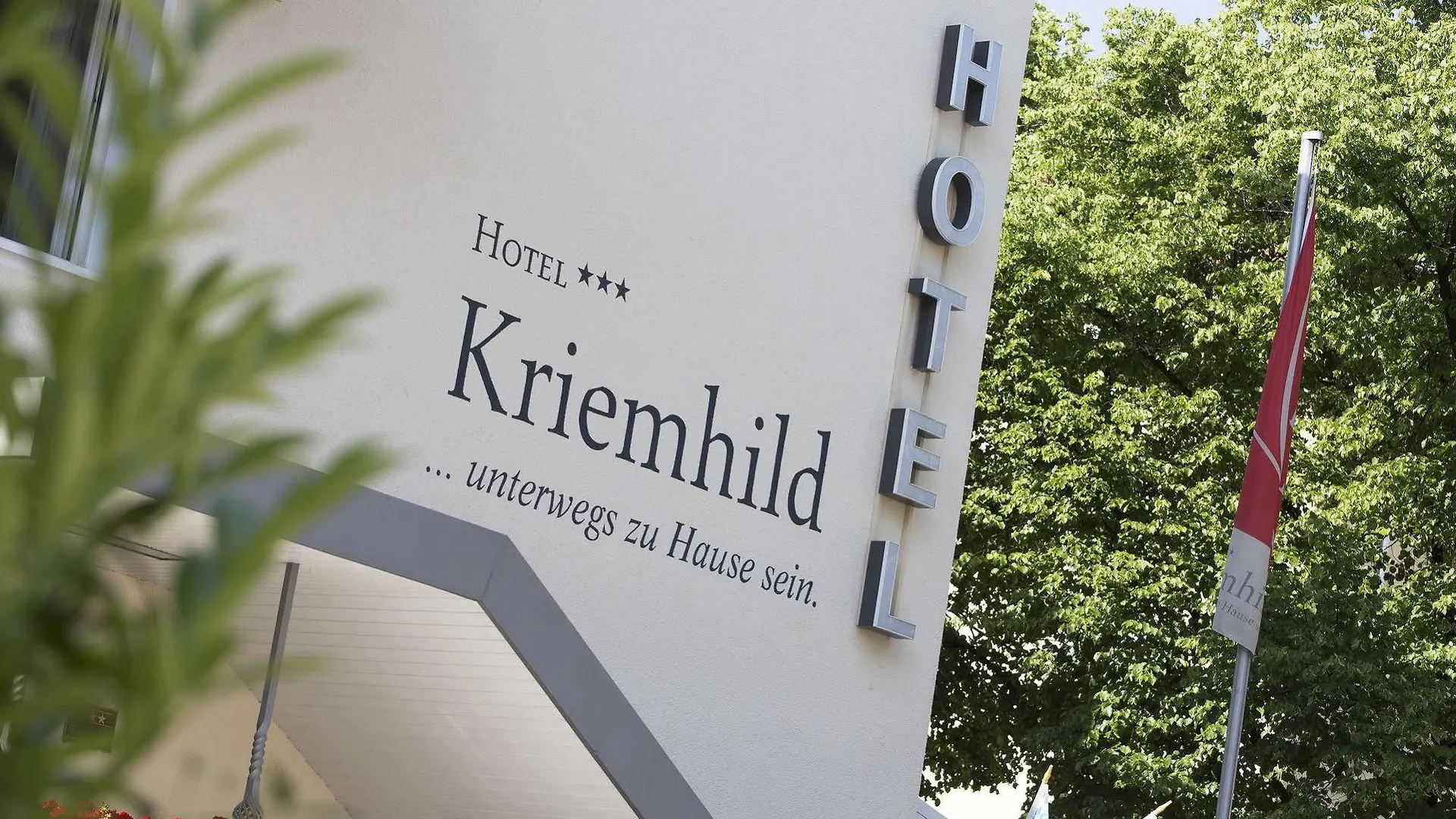 Hotel Kriemhild Am Hirschgarten Munich